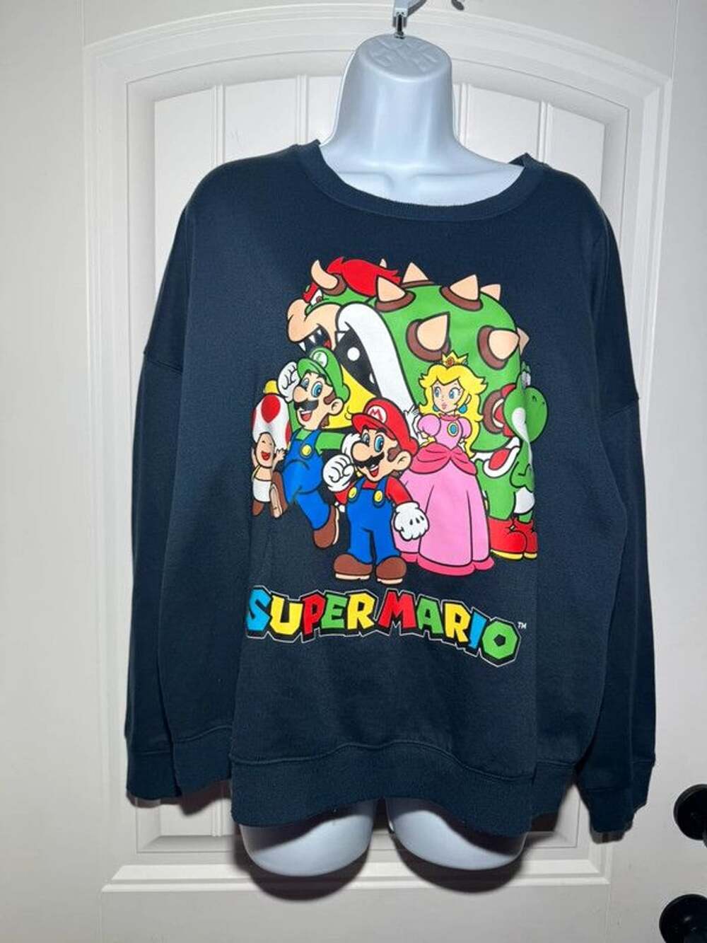 Super mario bros sweater XL